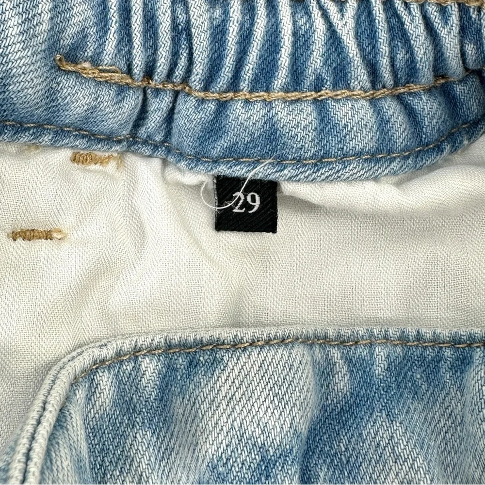 NWT 7 For All Mankind Paperbag Easy Ruby Short - Light Wash Soft Denim Shorts